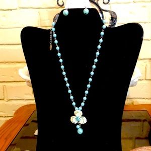 Light Blue Noblesse Necklace and Earring Set